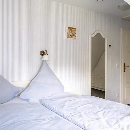 Reetdachhaus Ohl Doerp Tatil Evi Wyk auf Föhr